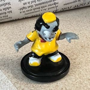 🔴 Zombie Burbz mini PVC toy collectible figure from WowWee Group Limited (2011)